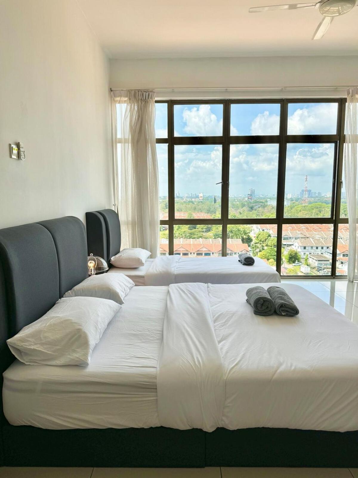 Apartment D'summer91 Mount Austin For 3 Pax Entire House Johor Bahru